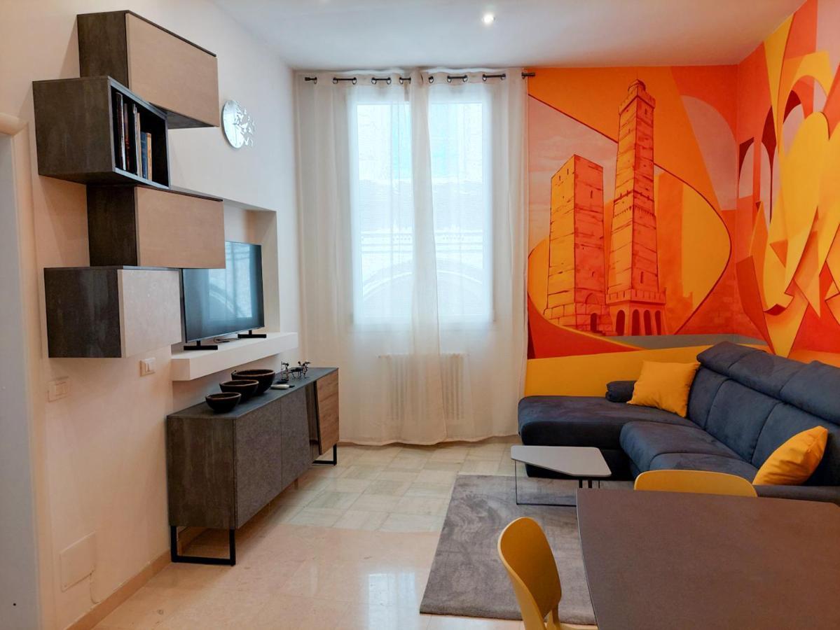 2Towers Holiday House_Centro Storico Di ボローニャ エクステリア 写真