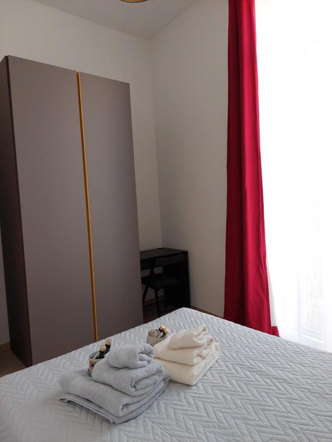 2Towers Holiday House_Centro Storico Di ボローニャ エクステリア 写真