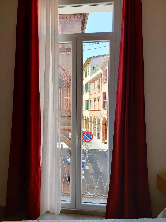 2Towers Holiday House_Centro Storico Di ボローニャ エクステリア 写真