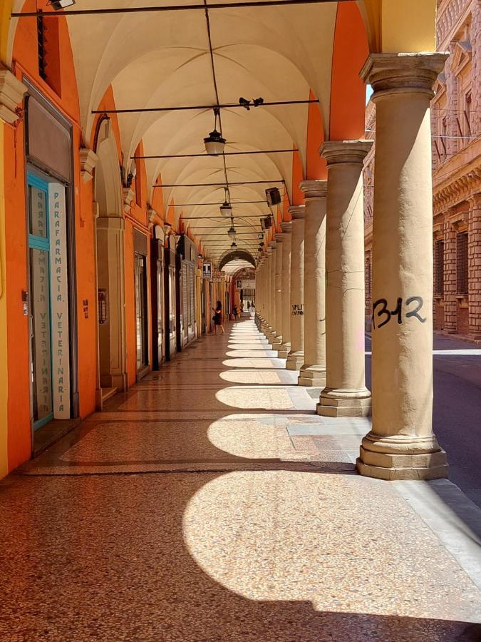 2Towers Holiday House_Centro Storico Di ボローニャ エクステリア 写真
