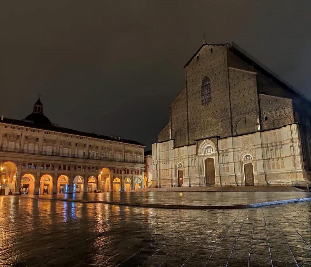 2Towers Holiday House_Centro Storico Di ボローニャ エクステリア 写真